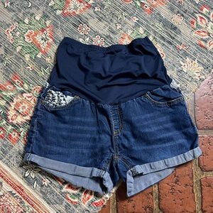 Rumor has it maternity lace cuffed shorts